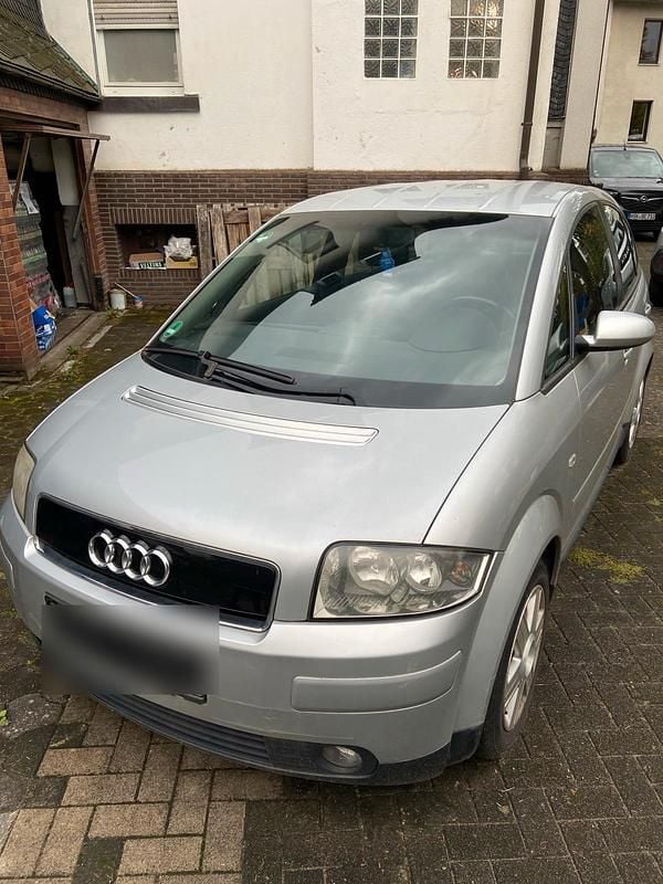Grau Gebraucht 2003 Audi A2 Kleinwagen | 1.950 € (Superpreis) - Bild 1/4