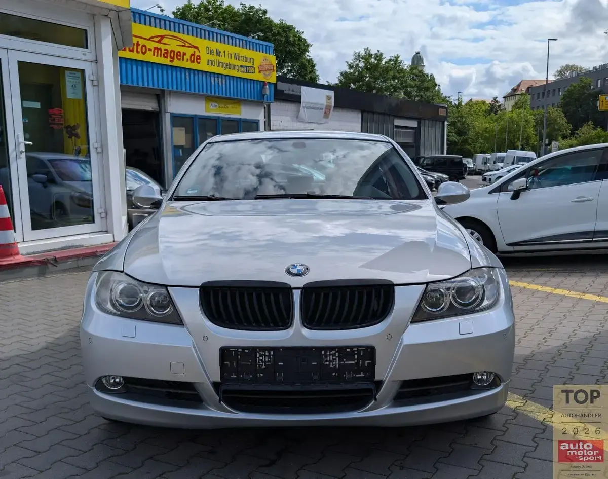 Brugt BMW 325 218 HK (160 kW) 2006 Sølv Sedan