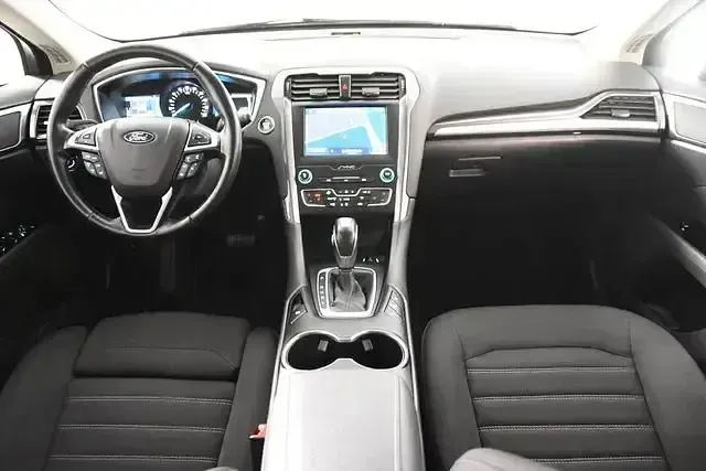 Gebraucht Ford Mondeo 188 PS (138 kW) 2021 Grau Kombi