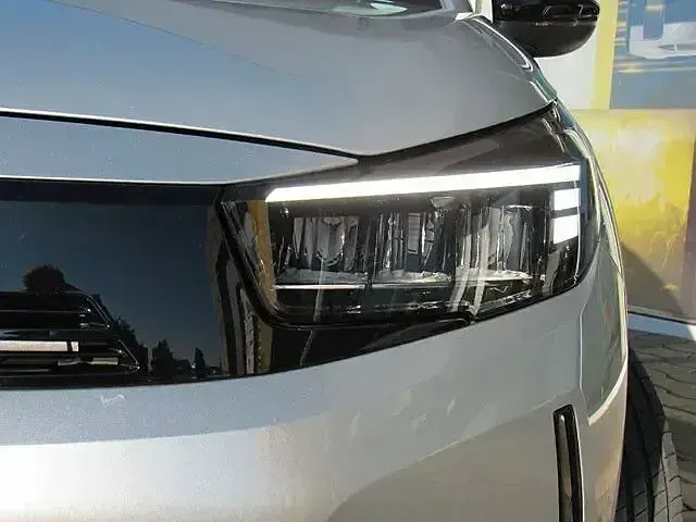 Gebraucht Opel Corsa GS Line 134 PS (98 kW) 2025 Weiß Kleinwagen