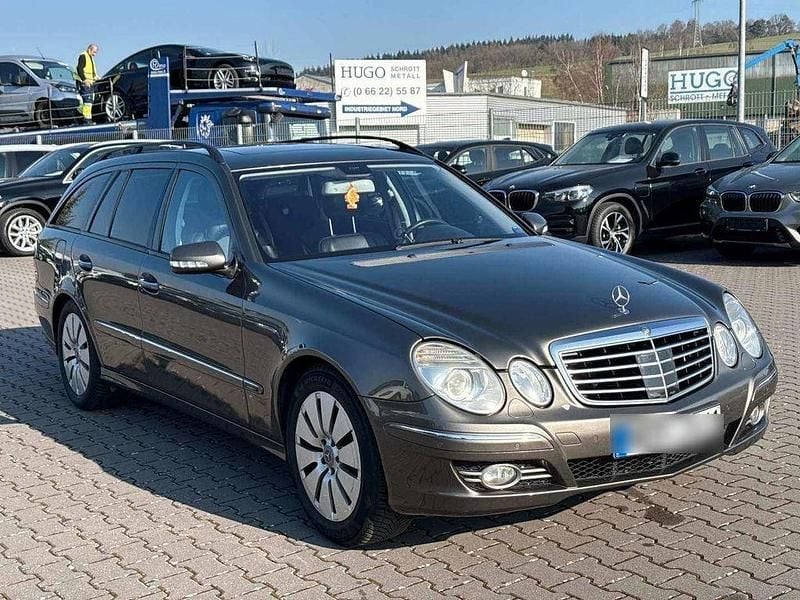 Gebraucht Mercedes E280 231 PS (169 kW) 2007 Grau Kombi