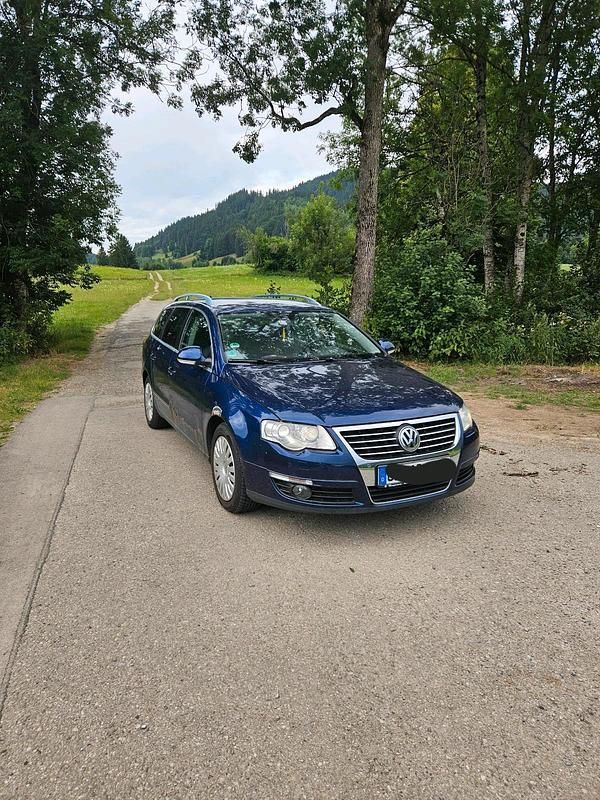 Blau Gebraucht 2009 VW Passat Kombi | 1.700 € (Superpreis) - Bild 1/4