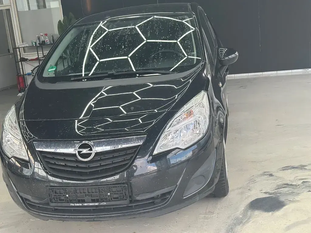 Gebraucht Opel Meriva Active 101 PS (74 kW) 2013 Schwarz Van / Kleinbus