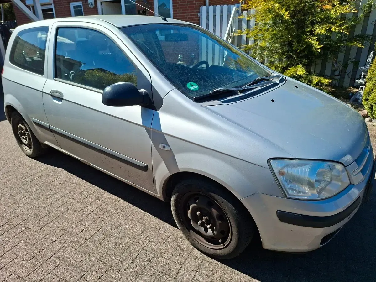 Gebraucht Hyundai Getz 63 PS (46 kW) 2005 Silber Kleinwagen