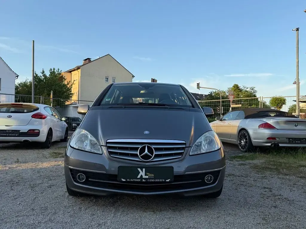 Gebraucht Mercedes A160 95 PS (69 kW) 2009 Grau Limousine