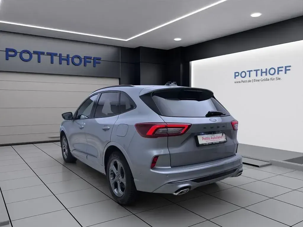 Gebraucht Ford Kuga ST-Line X 186 PS (136 kW) 2024 Silber SUV