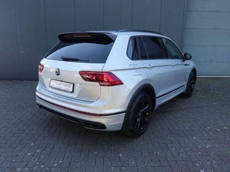 Gebraucht VW Tiguan Style 150 PS (110 kW) 2023 Silber SUV