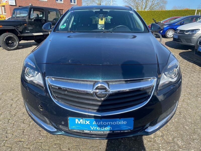 Grün Gebraucht 2016 Opel Insignia Innovation Kombi | 7.399 € (Guter Preis) - Bild 1/4