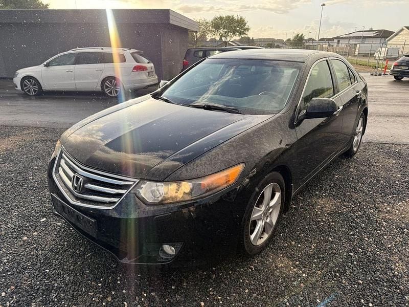 Schwarz Gebraucht 2009 Honda Accord Elegance Limousine | 3.300 € (Fairer Preis) - Bild 1/4