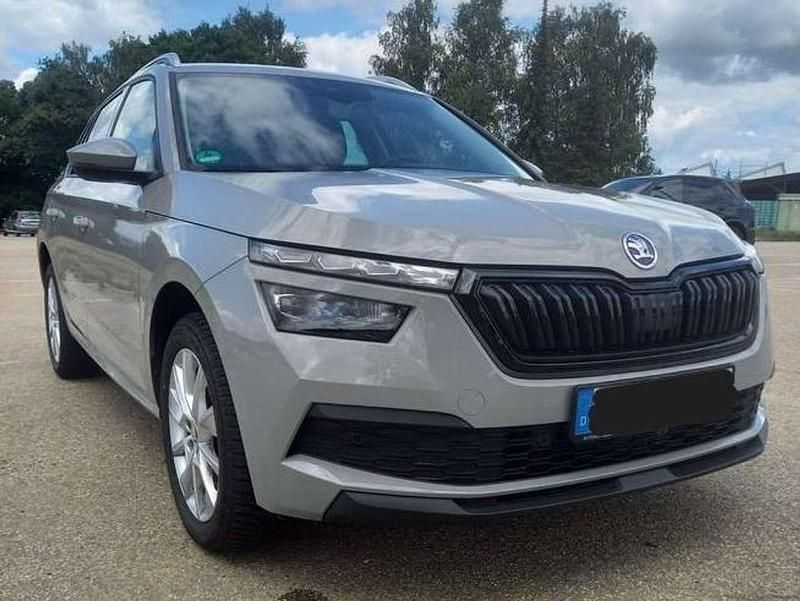 Grau Gebraucht 2021 Skoda Kamiq Style SUV | 22.300 € (Fairer Preis) - Bild 1/4