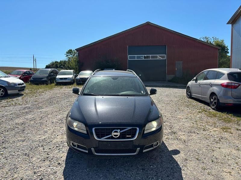 Gebraucht Volvo V70 Summum 185 PS (136 kW) 2008 Schwarz Kombi