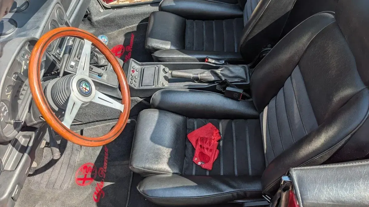 Gebraucht Alfa Romeo Spider 120 PS (88 kW) 1993 Rot Cabrio
