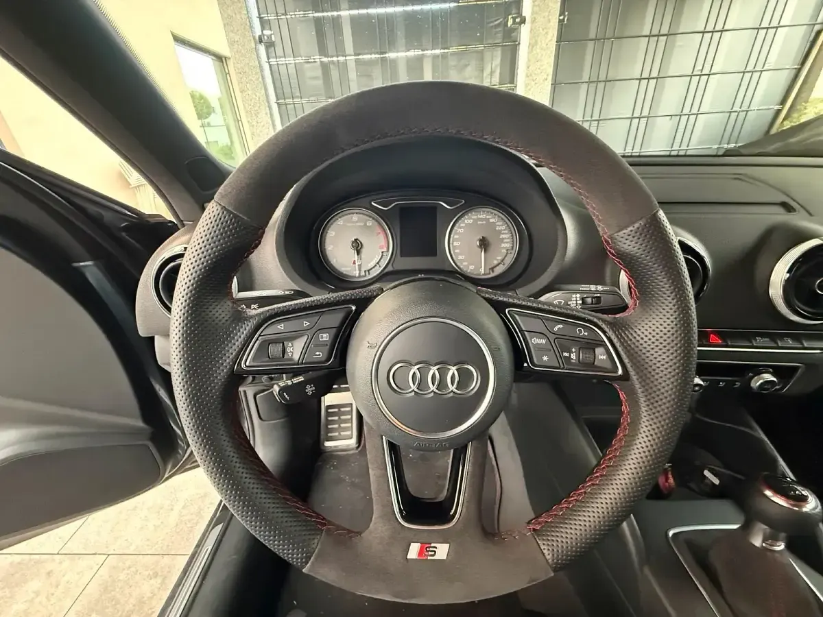 Gebraucht Audi S3 Sportback 310 PS (228 kW) 2016 Grau Kleinwagen