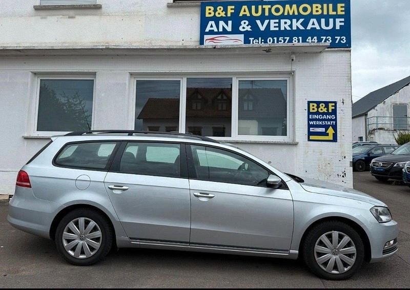 Gebraucht VW Passat Trendline 140 PS (102 kW) 2013 Silber Kombi