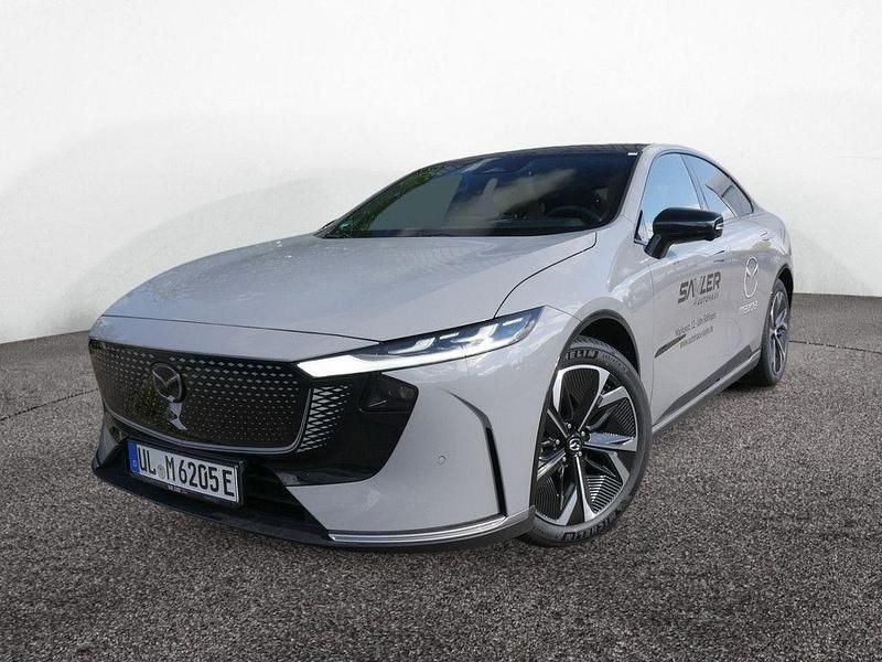 Grau Gebraucht 2025 Mazda 6e Takumi-Line Limousine | 40.990 € (Guter Preis) - Bild 1/4