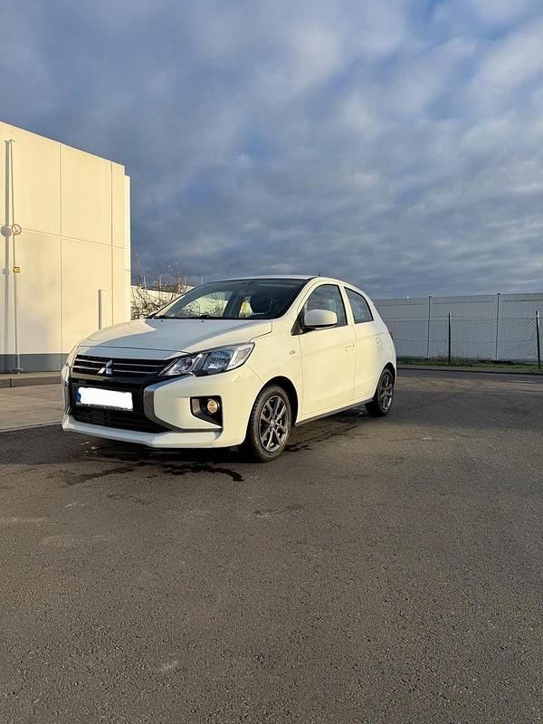 Weiß Gebraucht 2021 Mitsubishi Space Star Top Kleinwagen | 5.999 € (Superpreis) - Bild 1/4