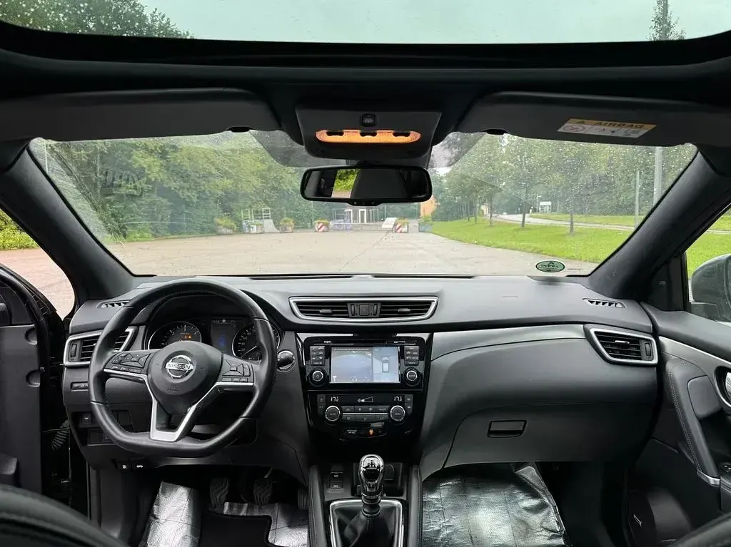Gebraucht Nissan Qashqai Acenta 131 PS (96 kW) 2018 Schwarz SUV