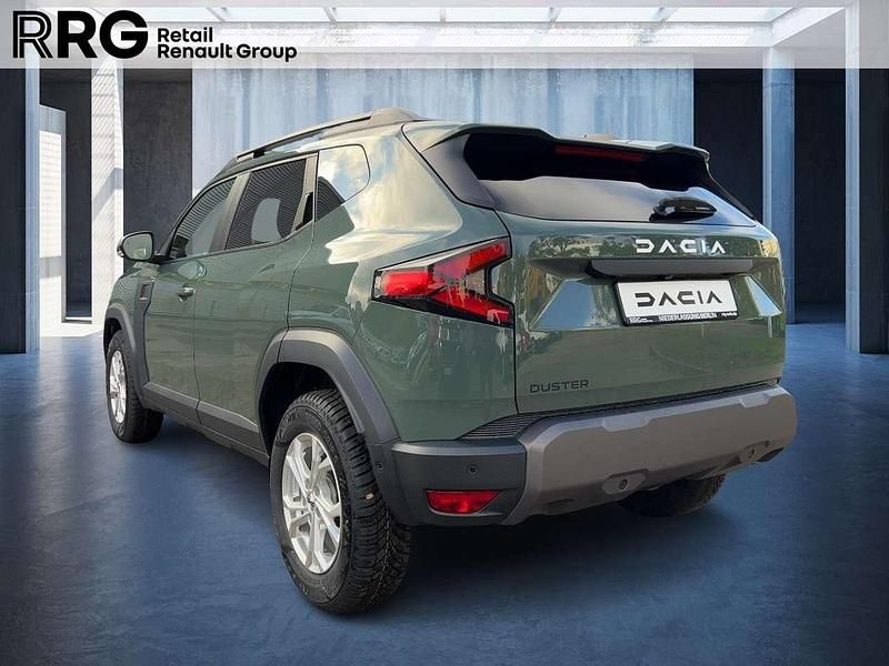 Neu Dacia Duster Journey 131 PS (96 kW) 2025 Safarigrüngrau Limousine