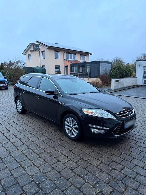 Gebraucht Ford Mondeo Titanium 140 PS (102 kW) 2013 Schwarz Kombi