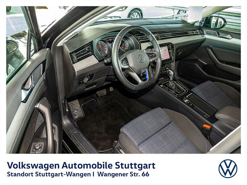 Gebraucht VW Passat GTE 218 PS (160 kW) 2022 Deep black perleffekt Kombi