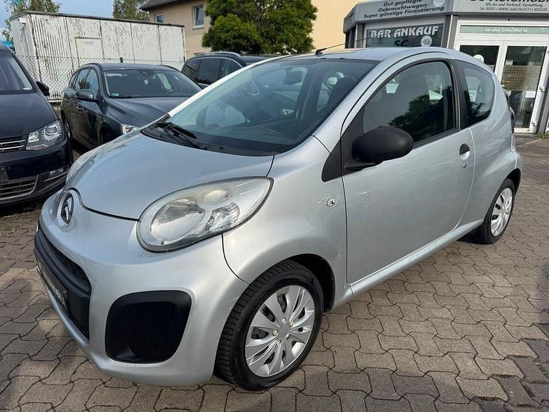 Grau Gebraucht 2012 Citroën C1 Advance Kleinwagen | 699 € - Bild 1/4