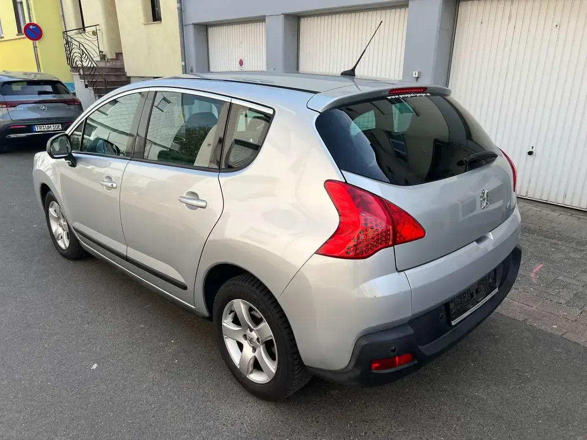 Gebraucht Peugeot 3008 Tendance 109 PS (80 kW) 2010 Kombi