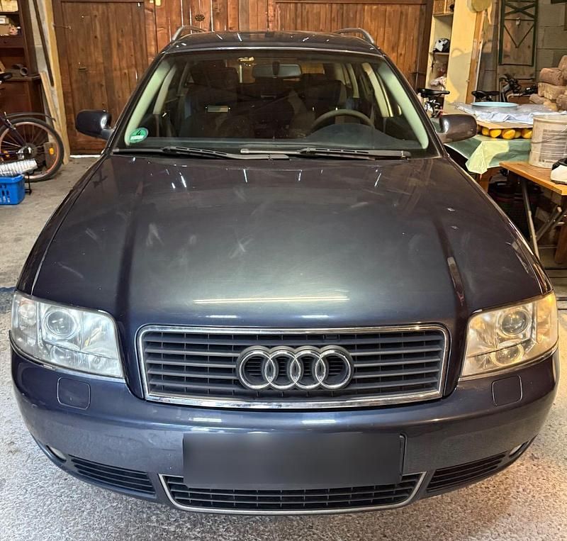 Second-hand Audi A6 150 CP (110 kW) 2004 Albastru Break
