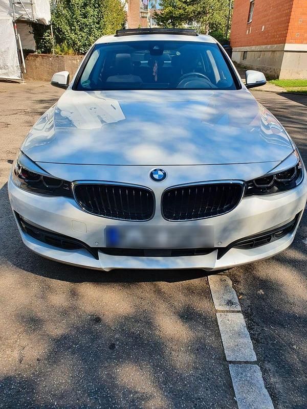 Gebraucht BMW 320 Gran Turismo Advantage 190 PS (139 kW) 2018 Weiß Limousine