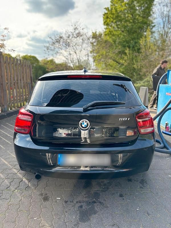 Gebraucht BMW 118 M Performance 170 PS (125 kW) 2012 Schwarz Kleinwagen