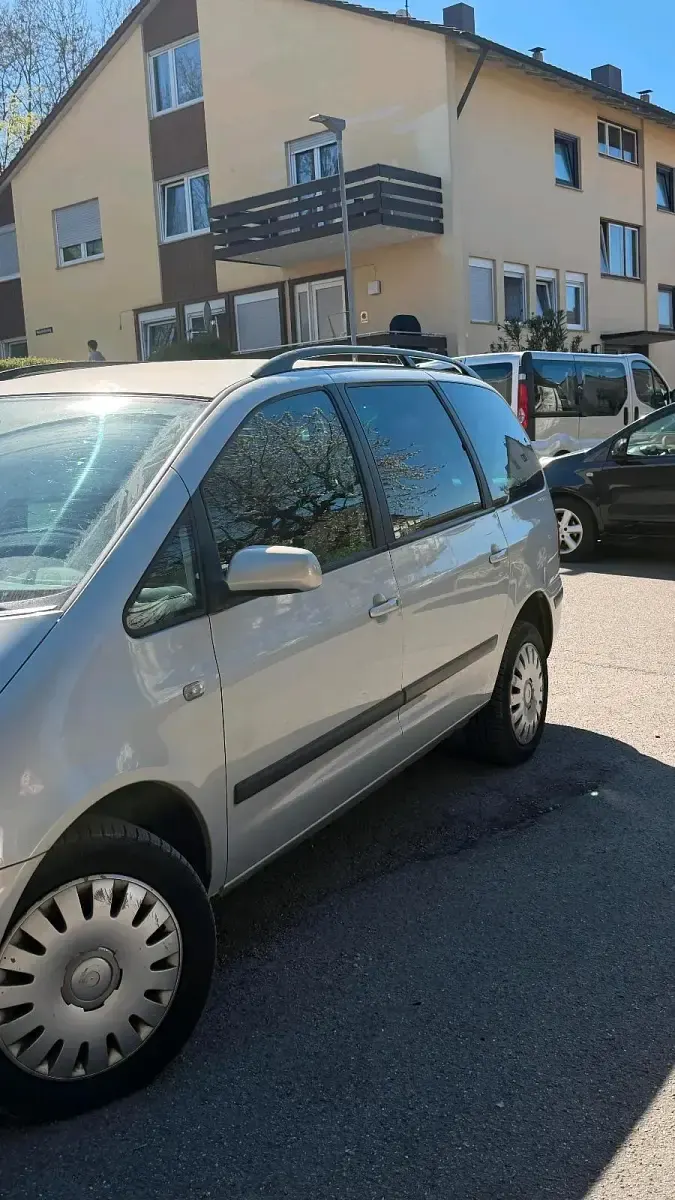 Gebraucht VW Sharan 116 PS (85 kW) 2005 Silber Van / Kleinbus