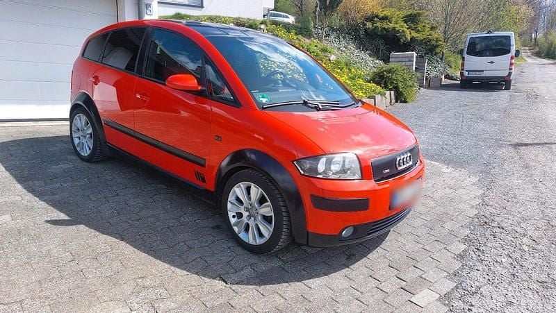 Usata Audi A2 75 CV (55 kW) 2003 Rosso Utilitaria
