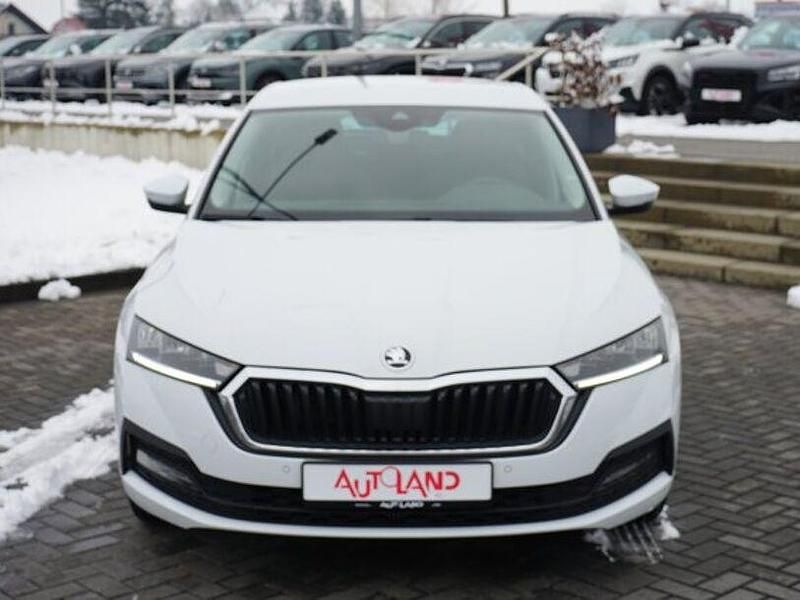 Gebraucht Skoda Octavia Ambition 150 PS (110 kW) 2020 Weiß Limousine