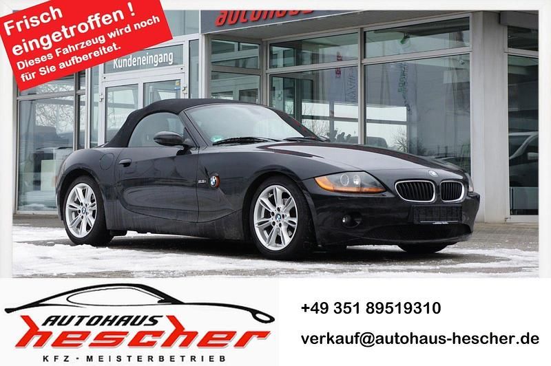 Schwarz Gebraucht 2004 BMW Z4 Sport Line Cabrio | 9.980 € (Guter Preis) - Bild 1/4