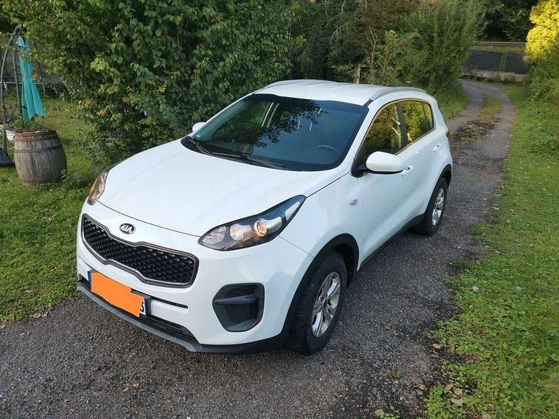 Weiß Gebraucht 2016 Kia Sportage Edition 7 SUV | 13.000 € (Etwas zu teuer) - Bild 1/4