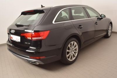 Gebraucht Audi A4 Sport 150 PS (110 kW) 2018 Schwarz metallic Kombi