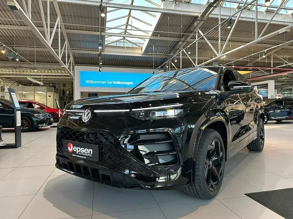 Neu VW Tayron R-line 150 PS (110 kW) 2026 Schwarz SUV