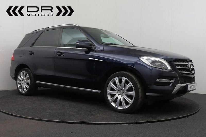 Gebraucht Mercedes ML250 204 PS (150 kW) 2013 Blau SUV