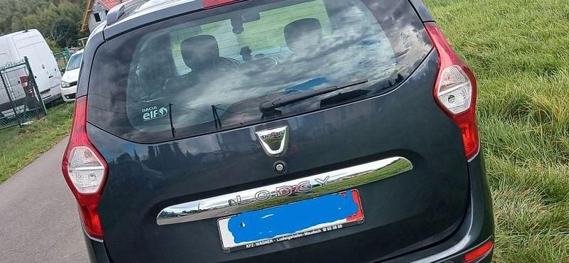 Gebraucht Dacia Lodgy Prestige 116 PS (85 kW) 2017 Grau Van / Kleinbus