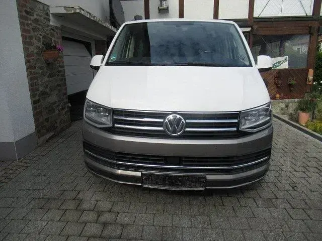 Gebraucht VW Multivan 204 PS (150 kW) 2016 Gold Van / Kleinbus