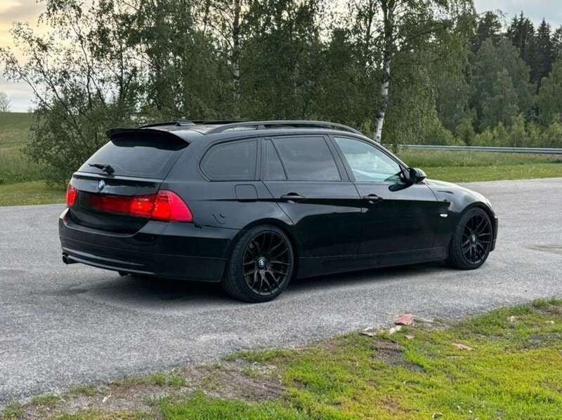 Schwarz Gebraucht 2006 BMW 325 Kombi | 1.200 € (Superpreis) - Bild 1/4