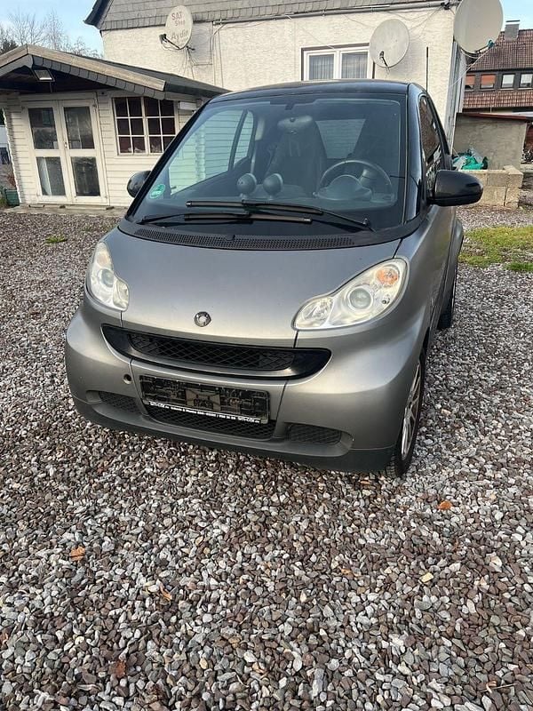 Grau Gebraucht 2009 Smart ForTwo Coupé Passion Coupé | 3.499 € - Bild 1/4