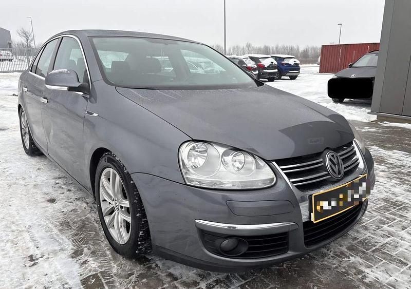 Gebraucht VW Jetta Comfortline 116 PS (85 kW) 2006 Grau Limousine
