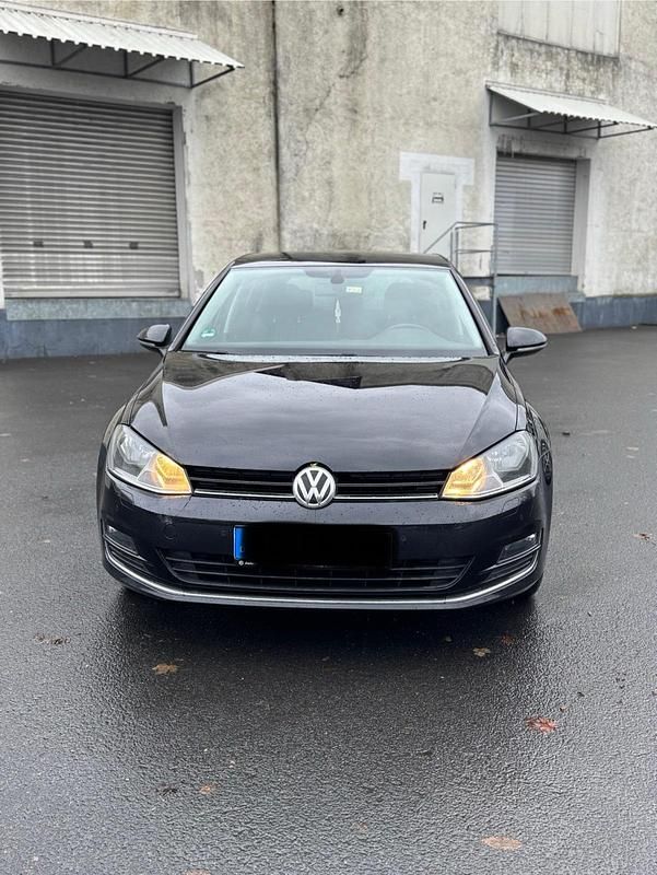 Gebraucht VW Golf VII 110 PS (80 kW) 2015 Schwarz Limousine