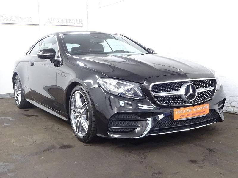 Gebraucht Mercedes E200 AMG line 184 PS (135 kW) 2018 Schwarz Coupé