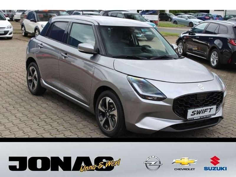 Neu Suzuki Swift Comfort 83 PS (61 kW) 2025 Silber Kleinwagen