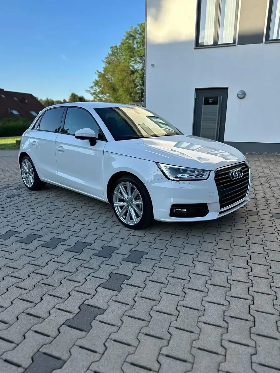 Gebraucht Audi A1 Design 125 PS (91 kW) 2016 Weiß Kleinwagen