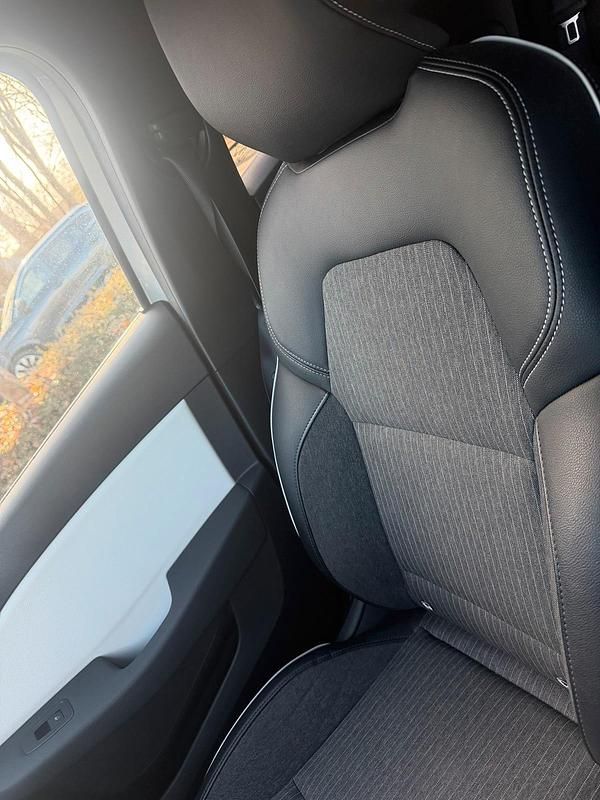 Gebraucht Renault Clio V 145 PS (106 kW) 2023 Grau Kleinwagen