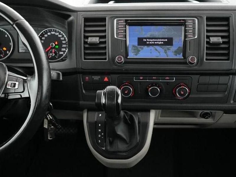 Gebraucht VW Transporter 199 PS (146 kW) 2018 Deep ocean blue Van