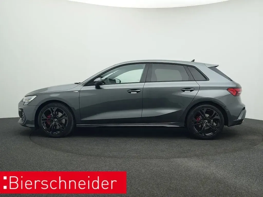 Usata Audi A3 S-Line 150 CV (110 kW) 2025 Grigio Berlina