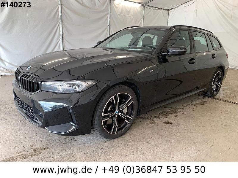 Schwarz Gebraucht 2024 BMW 330 M Sport Limousine | 39.350 € (Superpreis) - Bild 1/4
